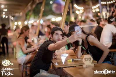 คืนวันศุกร์ ที่ร้าน แฮปปี้ ฟิช, เอเชีย ทีค เดอะ ริเวอร์ฟร้อนท์ — photo 75