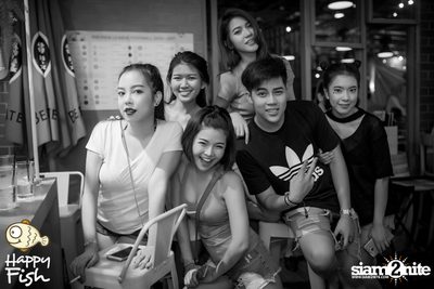 คืนวันศุกร์ ที่ร้าน แฮปปี้ ฟิช, เอเชีย ทีค เดอะ ริเวอร์ฟร้อนท์ — photo 78