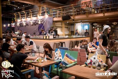 คืนวันศุกร์ ที่ร้าน แฮปปี้ ฟิช, เอเชีย ทีค เดอะ ริเวอร์ฟร้อนท์ — photo 84