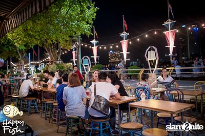 คืนวันศุกร์ ที่ร้าน แฮปปี้ ฟิช, เอเชีย ทีค เดอะ ริเวอร์ฟร้อนท์ — photo 96