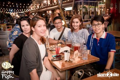คืนวันศุกร์ ที่ร้าน แฮปปี้ ฟิช, เอเชีย ทีค เดอะ ริเวอร์ฟร้อนท์ — photo 97