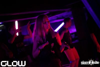 Superstar Panda & Ellie at GLOW — photo 7