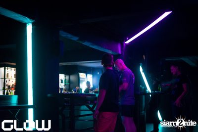 Superstar Panda & Ellie at GLOW — photo 9