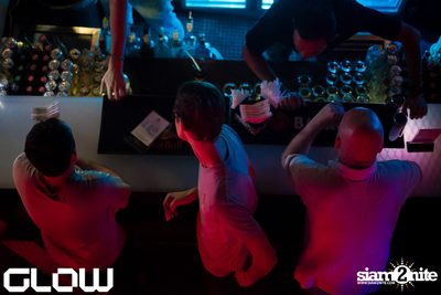 Superstar Panda & Ellie at GLOW — photo 10