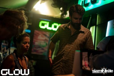 Superstar Panda & Ellie at GLOW — photo 23