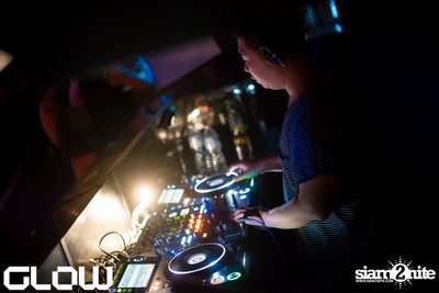 Superstar Panda & Ellie at GLOW — photo 52
