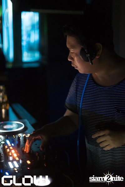 Superstar Panda & Ellie at GLOW — photo 54