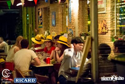 Feria by Club Taurin Paul Ricard ที่ร้าน เลอ คาเฟ่ เดส์ สตาชิแอค์ — photo 75