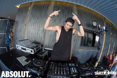BLAST! Pool Party ที่ ดับเบิ้ลทรี บาย ฮิลตัน — photo 27