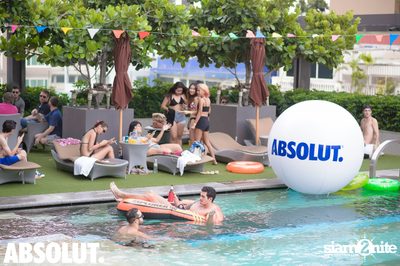 BLAST! Pool Party ที่ ดับเบิ้ลทรี บาย ฮิลตัน — photo 56