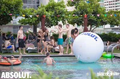 BLAST! Pool Party ที่ ดับเบิ้ลทรี บาย ฮิลตัน — photo 60