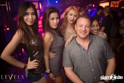 DJ Crespo ที่ เลเวล — photo 17