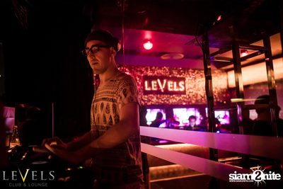 DJ Crespo ที่ เลเวล — photo 29