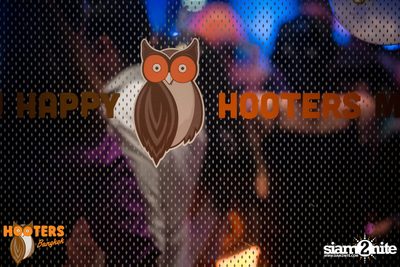 Hooters Soi 15 Bangkok - 1 Year Anniversary Party — photo 4