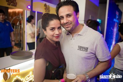 Hooters Soi 15 Bangkok - 1 Year Anniversary Party — photo 14