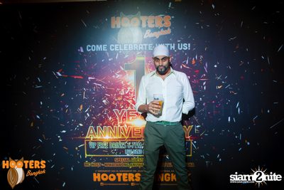 Hooters Soi 15 Bangkok - 1 Year Anniversary Party — photo 17