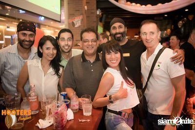 Hooters Soi 15 Bangkok - 1 Year Anniversary Party — photo 27