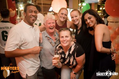 Hooters Soi 15 Bangkok - 1 Year Anniversary Party — photo 32