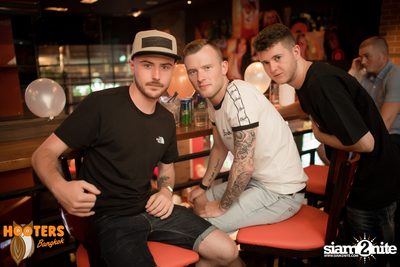 Hooters Soi 15 Bangkok - 1 Year Anniversary Party — photo 36