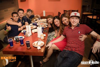 Hooters Soi 15 Bangkok - 1 Year Anniversary Party — photo 37