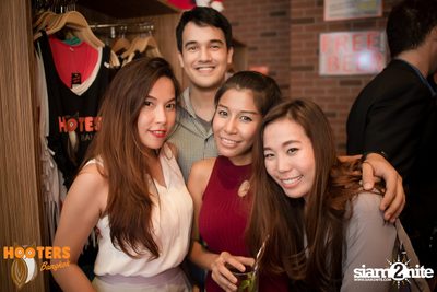 Hooters Soi 15 Bangkok - 1 Year Anniversary Party — photo 55