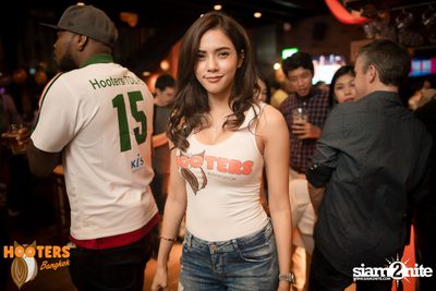 Hooters Soi 15 Bangkok - 1 Year Anniversary Party — photo 69