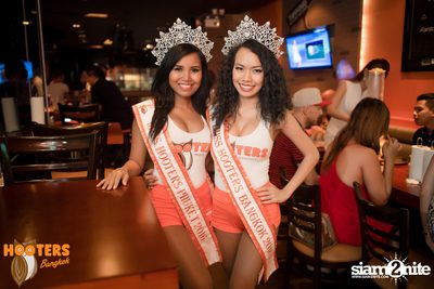 Hooters Soi 15 Bangkok - 1 Year Anniversary Party — photo 72