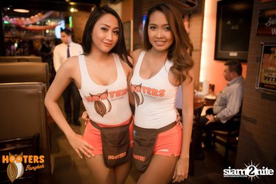 Hooters Soi 15 Bangkok - 1 Year Anniversary Party — photo 78