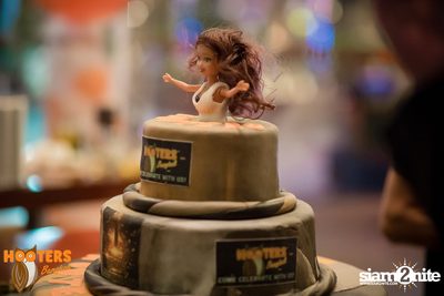Hooters Soi 15 Bangkok - 1 Year Anniversary Party — photo 81