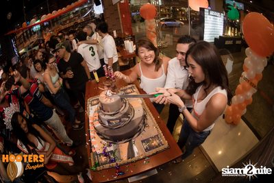 Hooters Soi 15 Bangkok - 1 Year Anniversary Party — photo 87