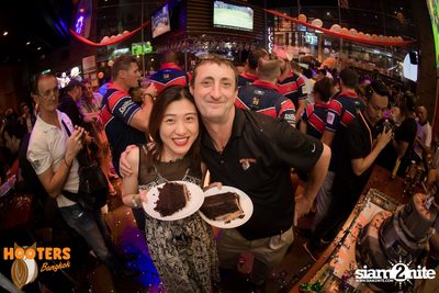 Hooters Soi 15 Bangkok - 1 Year Anniversary Party — photo 88