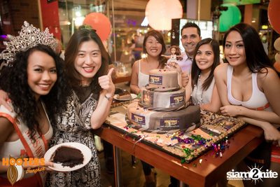 Hooters Soi 15 Bangkok - 1 Year Anniversary Party — photo 90