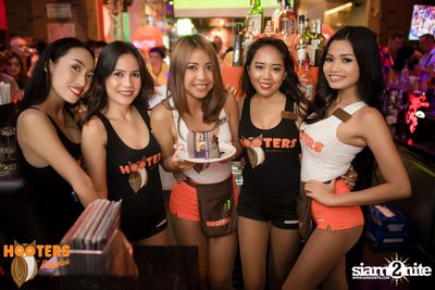 Hooters Soi 15 Bangkok - 1 Year Anniversary Party — photo 91