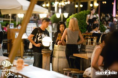 คืนวันศุกร์ ที่ร้าน แฮปปี้ ฟิช, เอเชีย ทีค เดอะ ริเวอร์ฟร้อนท์ — photo 39