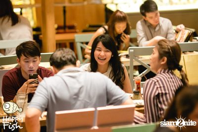 คืนวันศุกร์ ที่ร้าน แฮปปี้ ฟิช, เอเชีย ทีค เดอะ ริเวอร์ฟร้อนท์ — photo 46