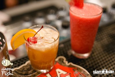 คืนวันศุกร์ ที่ร้าน แฮปปี้ ฟิช, เอเชีย ทีค เดอะ ริเวอร์ฟร้อนท์ — photo 49