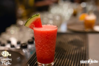 คืนวันศุกร์ ที่ร้าน แฮปปี้ ฟิช, เอเชีย ทีค เดอะ ริเวอร์ฟร้อนท์ — photo 50