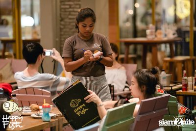 คืนวันศุกร์ ที่ร้าน แฮปปี้ ฟิช, เอเชีย ทีค เดอะ ริเวอร์ฟร้อนท์ — photo 62