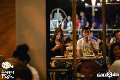 คืนวันศุกร์ ที่ร้าน แฮปปี้ ฟิช, เอเชีย ทีค เดอะ ริเวอร์ฟร้อนท์ — photo 66