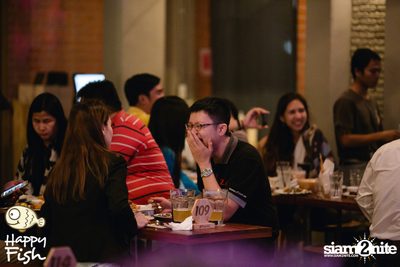 คืนวันศุกร์ ที่ร้าน แฮปปี้ ฟิช, เอเชีย ทีค เดอะ ริเวอร์ฟร้อนท์ — photo 78