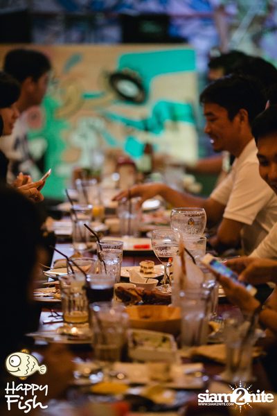คืนวันศุกร์ ที่ร้าน แฮปปี้ ฟิช, เอเชีย ทีค เดอะ ริเวอร์ฟร้อนท์ — photo 81