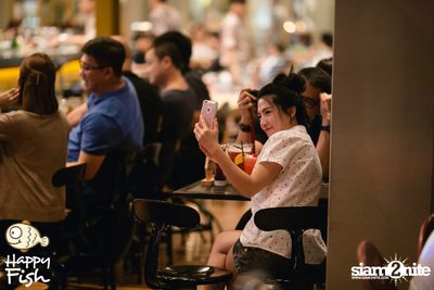 คืนวันศุกร์ ที่ร้าน แฮปปี้ ฟิช, เอเชีย ทีค เดอะ ริเวอร์ฟร้อนท์ — photo 82
