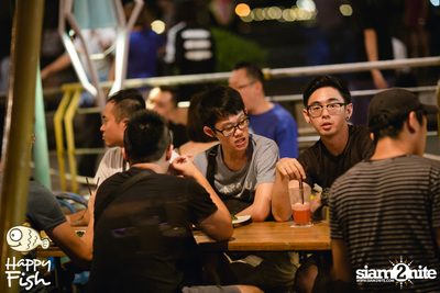 คืนวันศุกร์ ที่ร้าน แฮปปี้ ฟิช, เอเชีย ทีค เดอะ ริเวอร์ฟร้อนท์ — photo 86