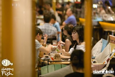 คืนวันศุกร์ ที่ร้าน แฮปปี้ ฟิช, เอเชีย ทีค เดอะ ริเวอร์ฟร้อนท์ — photo 98