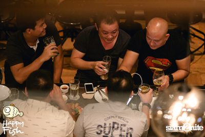 คืนวันศุกร์ ที่ร้าน แฮปปี้ ฟิช, เอเชีย ทีค เดอะ ริเวอร์ฟร้อนท์ — photo 117