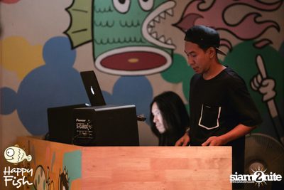 คืนวันศุกร์ ที่ร้าน แฮปปี้ ฟิช, เอเชีย ทีค เดอะ ริเวอร์ฟร้อนท์ — photo 136