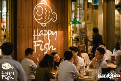 คืนวันศุกร์ ที่ร้าน แฮปปี้ ฟิช, เอเชีย ทีค เดอะ ริเวอร์ฟร้อนท์ — photo 143
