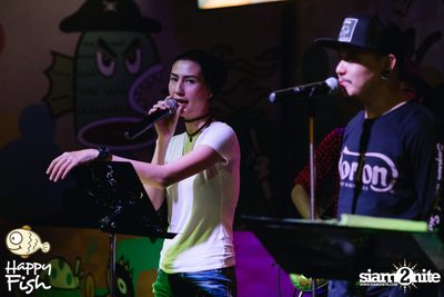 คืนวันศุกร์ ที่ร้าน แฮปปี้ ฟิช, เอเชีย ทีค เดอะ ริเวอร์ฟร้อนท์ — photo 156