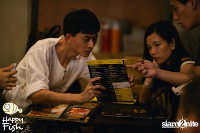 คืนวันศุกร์ ที่ร้าน แฮปปี้ ฟิช, เอเชีย ทีค เดอะ ริเวอร์ฟร้อนท์ — photo 159