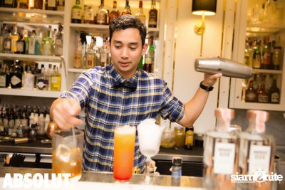 Absolut Elyx Mixology Night ที่ ซอเรนโต้ — photo 23